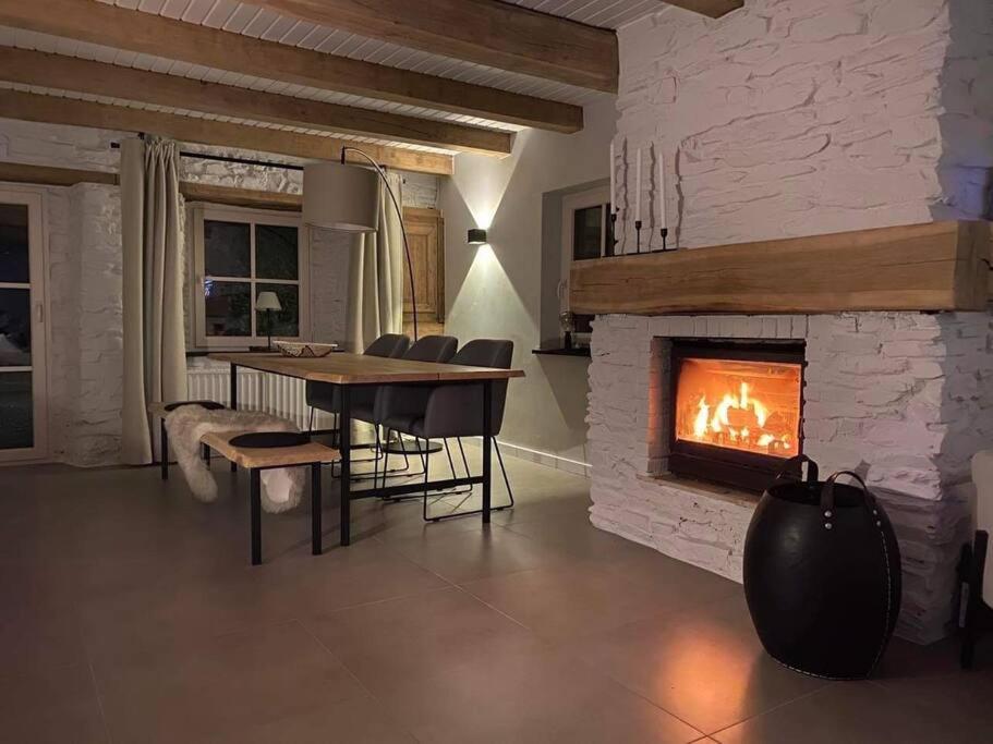 Charmante Maison De Vacances Vaux-sur-Sure Exterior photo
